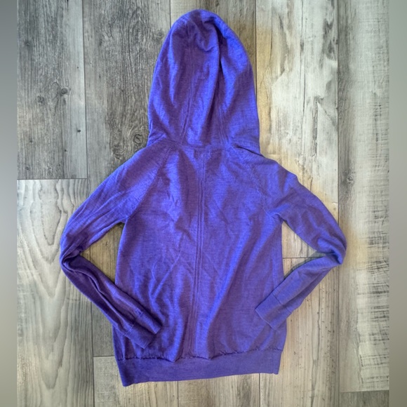 Patagonia Purple Cashmere Pullover with hood - Picture 2 of 3